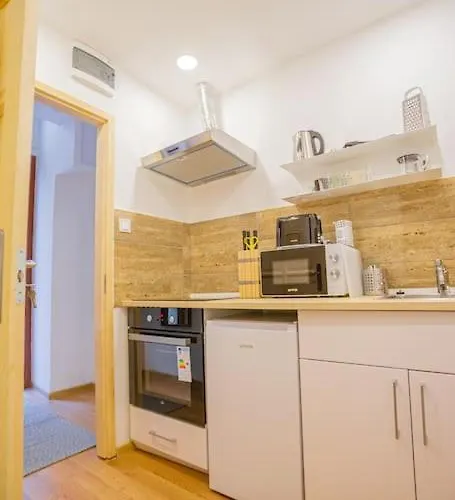 アパート Cute Gallery Flat In Dob Str, Mars ブダペスト